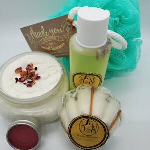 Skin Care Gift Set image 4