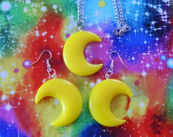 Defect sale! Jewelry Set. Resin moon necklace and earrings