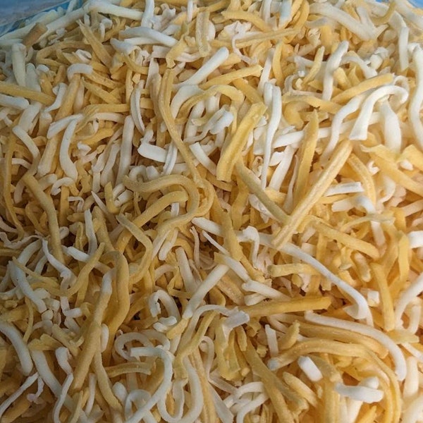 Freeze-Dried Shredded Cheddar and Monterey Jack Cheese: The Perfect Way to Top Your Pasta Dishes