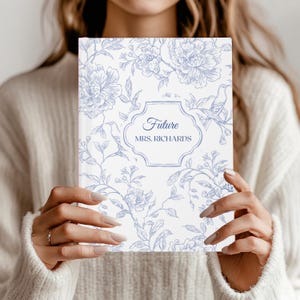 Personalized Wedding Planning Journal For Future Mrs, Engagement Gift For Bride, Bridal Shower Gift, Bride planner, Floral Gift for Bride,