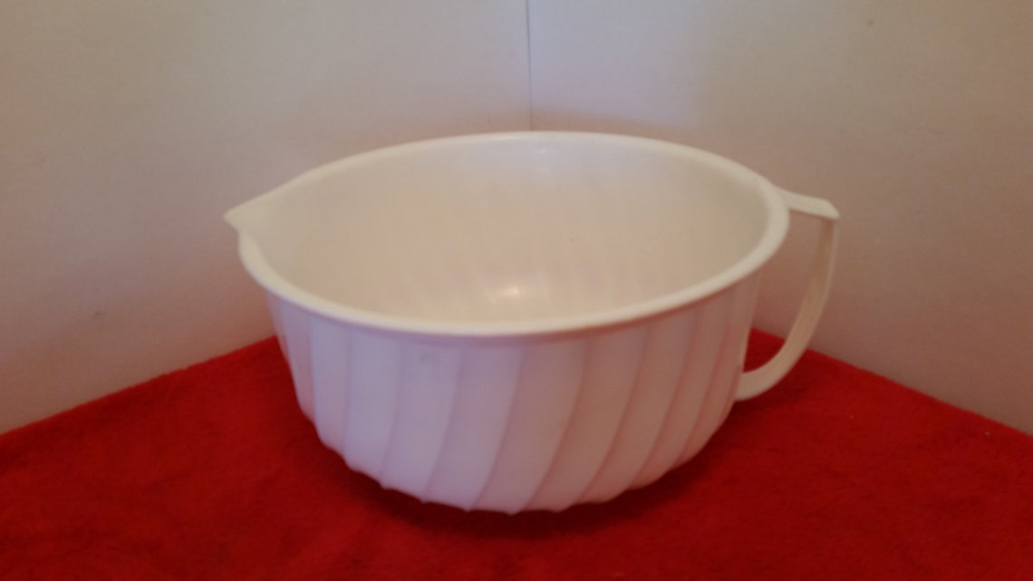 Vintage shamrock neatway mixing bowls with handle and pour Etsy