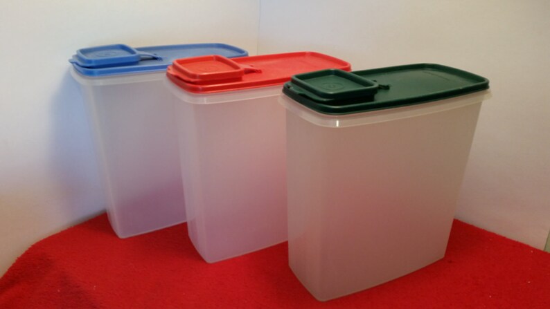 Vintage Tupperware Large Cereal Keepers Container Image 0