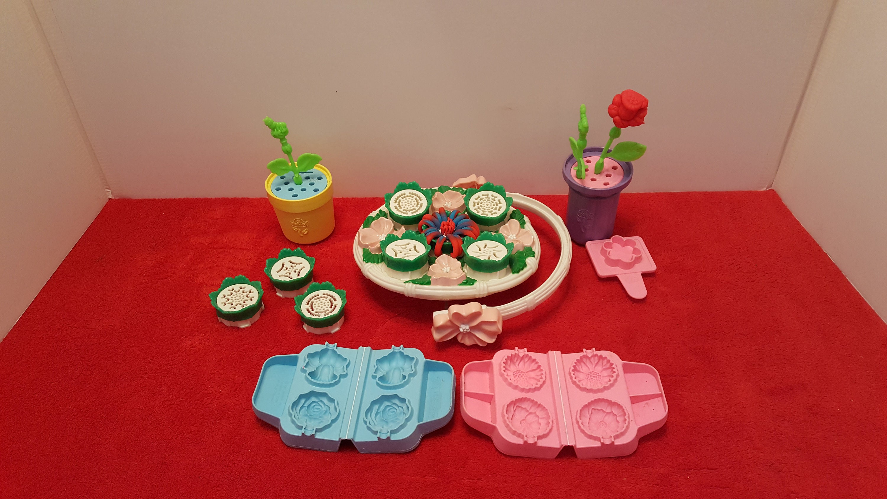 Play doh hotsell flower making basket