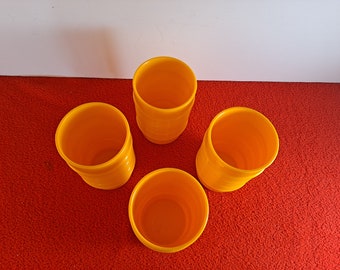 Set of 5 Vintage Rubbermaid Yellow Ribbed Plastic Tumblers Glasses 4 3/4”  Tall