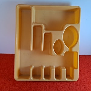 vintage rubbermaid harvest gold silverware Tray / Rubbermaid 2922 /  flatware holder / free shipping