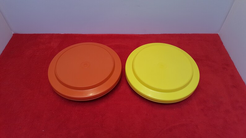 vintage tupperware bowl set of 2 medium Seal-N-Serve set 1 yellow #1337 1 orange tupperware #1336