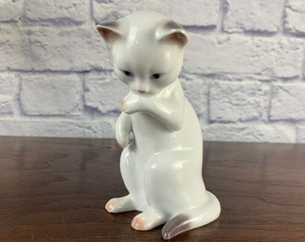 Royal Copenhagen Porcelain White Standing Cat Statue 506 Danish Design