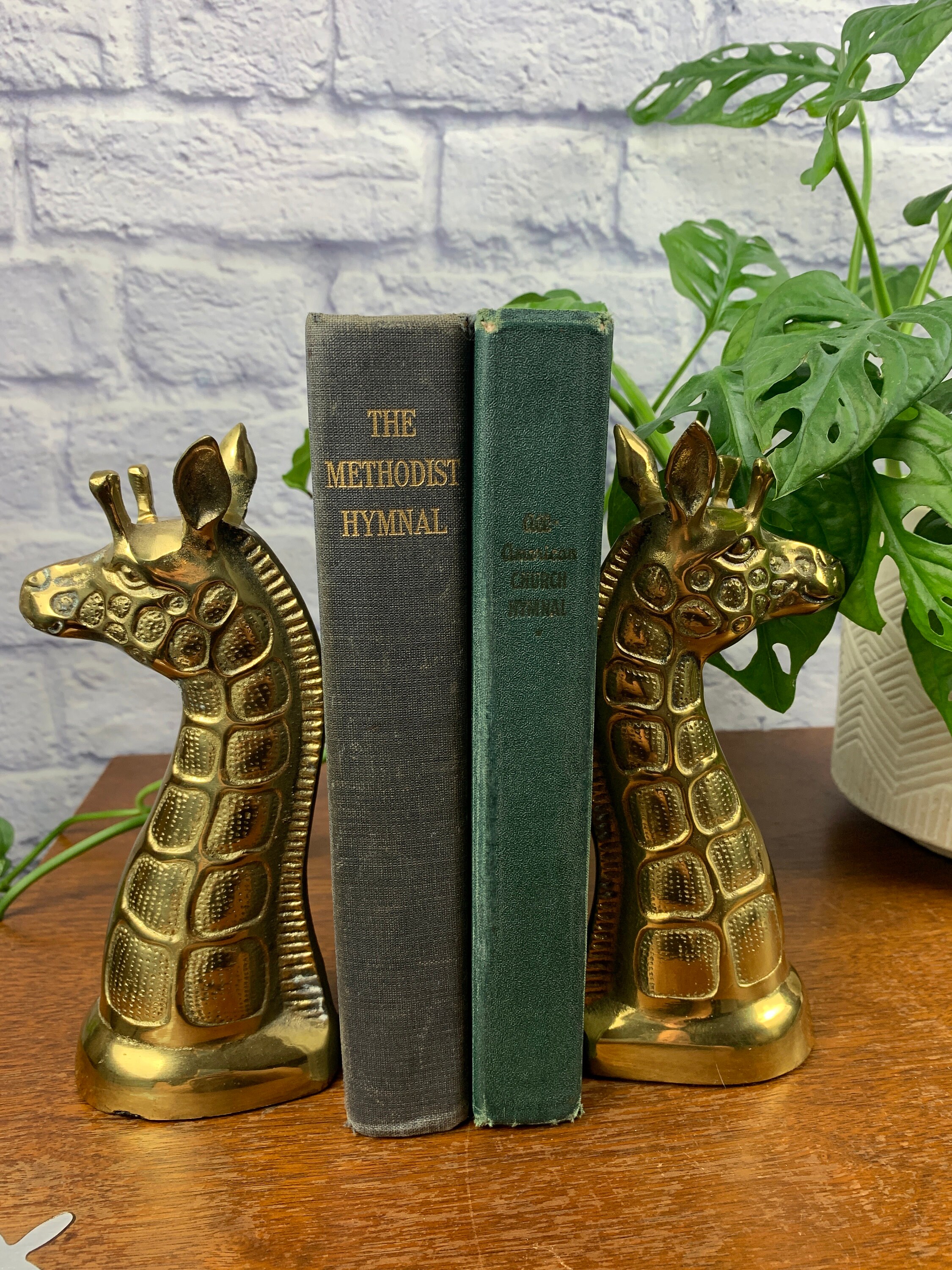 Vintage Brass Giraffe Head Bookends Hollywood Regency Bookshelf Decor
