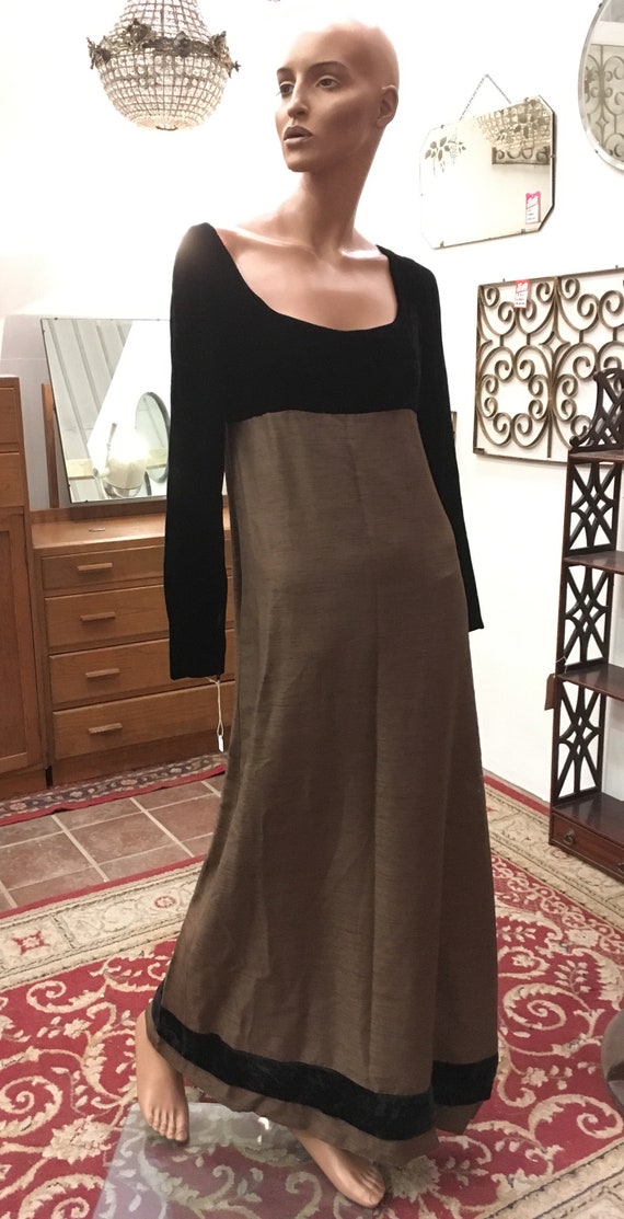 Jean Varon Stunning & Elegant, 1960s Column Dress,