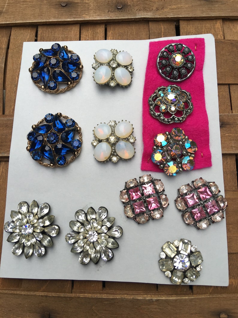 12 Beautiful Large Brilliant Buttons Jeweled Rhinestones - 
