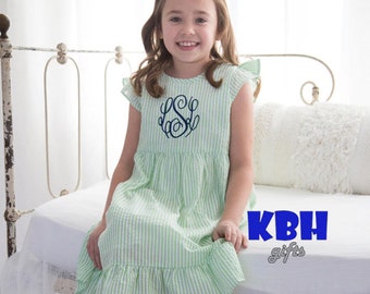 Broderad Monogram Seersucker Vårklänning med Volang