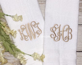 SHIPS FAST!!! Monogrammed Hand Towel