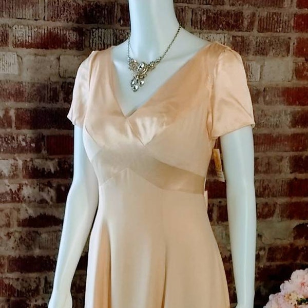 Bridesmaid dress vintage 2000s buttercream yellow champagne cap sleeve 40s style long dress formal choose size 6,10,14, elegantly simple.