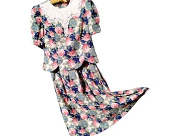 Vintage 1980s Cottagecore Floral Dress. puffy sleeves. Linen collar, lace trim, low waist. Midi length, Lisa II. RARE XL Plus size.