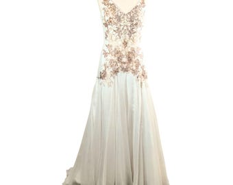 2000s wedding formal dress. Rose champagne lace on bodice. Satin and flowy chiffon overlay. Deep V neckline. Medium.