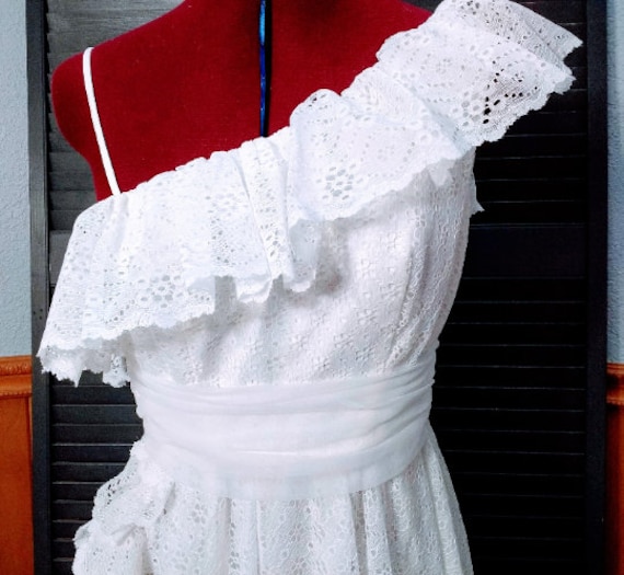 1970s White Gunne Sax Style Gown Wedding Bridesma… - image 1