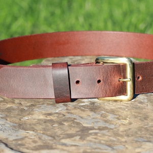 1 1/2" Custom Handcrafted leather belt, full grain leather belt,Made in USA, Unisex leather belt, Water Buffalo leather belt, vintage look