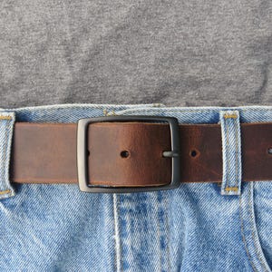 1 1/2&quot; Custom Handcrafted leather belt, full grain leather belt,Made in USA, Unisex leather belt, Distressed leather belt