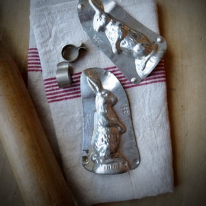 Vintage Chocolate Rabbit Mold Tin Mould Candy Easter Bunny Rustic Kitchen Utensil