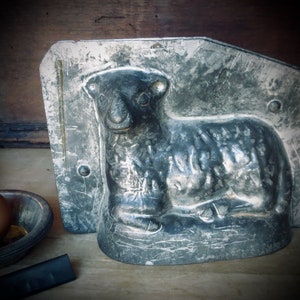 Large Antique Chocolate Mold Lamb Mould Candy Easter Basket Rustic Kitchen Utensil