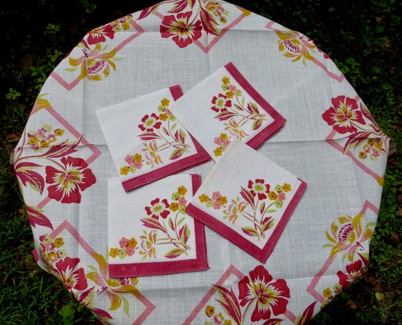 Tablecloth And Set Of 4 Napkins Machine Embroidered Pink And Yellow Rose Table Linens