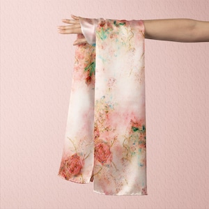 Longue écharpe florale avec roses vintage roses roses et beiges, foulard en soie, accessoire pour cheveux, cadeau décoratif pour maman, foulard pour femme
