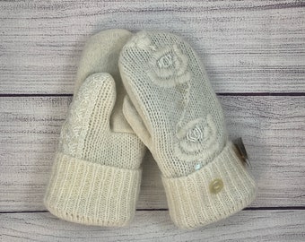 Sweater mittens/Soft and warm handmade sweater mittens for the winter bride! Size medium