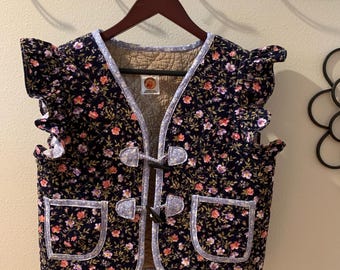 Ruffled quilted top/vest in navy floral corduroy SIZE SMALL