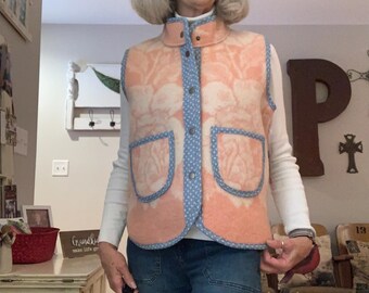 Vintage Golden Dawn Wool Vest – Pink Floral Blanket, SIZE LARGE