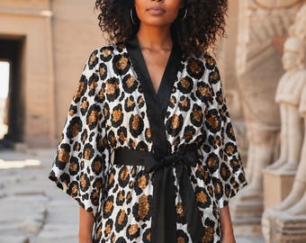 Bata estilo kimono con estampado animal - Colección Leopardo y Guepardo - Lencería para mujer - Bata de baño de guepardo - Bata de pijama - Bata de seda satinada - Regalo