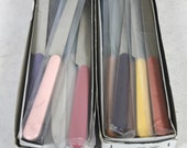 24 Multicolored Flatware Knives -Gibson Casual Living Taiwan NEW