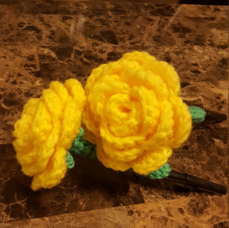 Crochet Flower Pen/ Flower Pen Topper/ Crocheted flower/ Etsy