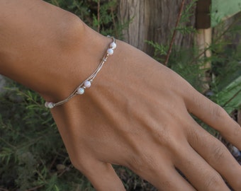 White Opal bracelet, opal bead bracelet, opal silver bracelet, opal jewelry, tiny opal bracelet, beaded bracelet, minimal bracelet