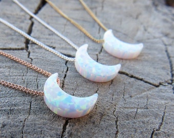 Opal Halskette, Opal Mond Halskette, weiße Opal Halskette, Opal Gold Halskette, Opal Schmuck, Halbmond Halskette, synthetischer Opal Schmuck