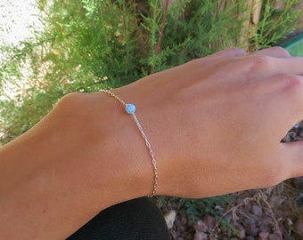 Bracciale in opale blu, braccialetto con sfere di opale, braccialetto in argento opale, gioielli in opale, braccialetto con piccoli punti, braccialetto con perline di opale, braccialetto minimale