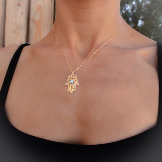Buy MOONDUST Gold Plated Hand of Hamsa Pendant Necklace for Girls, Teens &  Women (MD_2031), Blue, Medium at Amazon.in