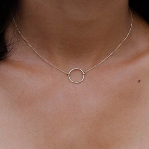 Schlichte Goldkette - Gold Karma Halskette - zierliche Gold halskette - zarte Goldkette - gehämmerter Goldschmuck - minimalistische Halskette