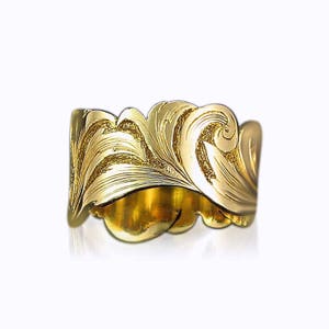 Engraved wedding band, Antique wedding band, Floral wedding band, Wide wedding band, Wedding band women, Solid gold 14k / 18k, Art Nouveau