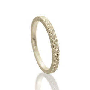 White gold wedding band, Stacked wedding band, Pattern wedding band, Wedding band women, Hand engraved ring, 14k wedding ring, 18k band
