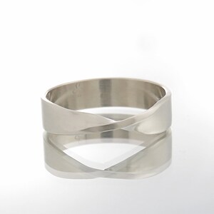 Silver ring, Mobius ring, Sterling silver ring, Silver ring men, Wedding band silver, Wide silver ring, Mobius wedding ring, Unique ring