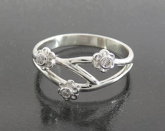 Engagement ring, White diamond ring, Boho engagement ring, White gold engagement ring, Flower diamond ring, Diamond promise ring, 18k ring