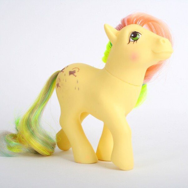 My Little Pony, yellow vintage MLP G1 Trickles, 1983, Generation 1, original Hasbro HongKong pony, Rainbow ponies, Posy Earth pony