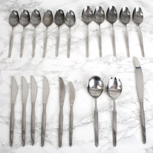 Vintage Amefa flatware set – 20 piece feather swirl design cutlery, spoons, knives & salad servers – decorative Tableware, retro dining set