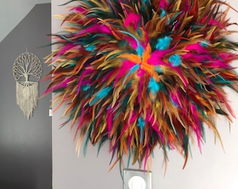 GEANT jujuhat / juju hat handmade en plumes naturelles 55 cm de diamètre - coloris multicolore