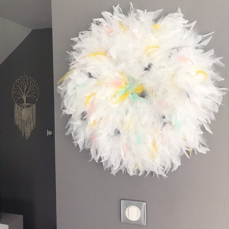 Geant Jujuhat/Juju Hat Handmade en Plumes Naturelles 50 cm de Diamètre - Coloris Blanc Pur avec Touc