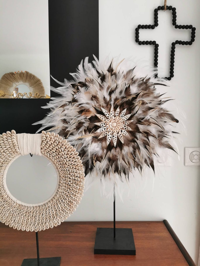 jujuhat / juju hat handmade in natural feathers and real shells 45 cm in diameter white, taupe and brown colours image 10