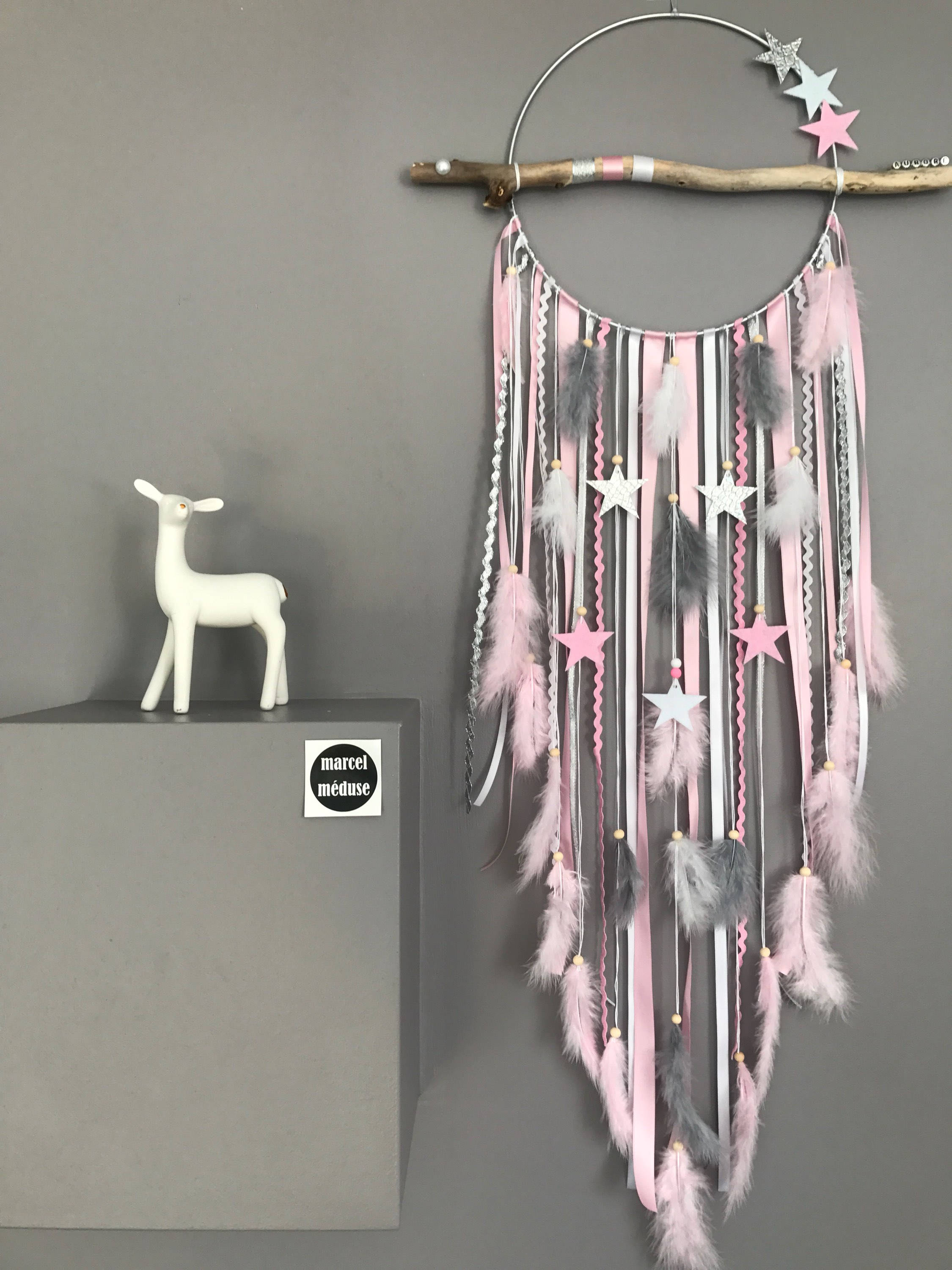 Attrape Rêves/Dreamcatcher Attrapeur de en Bois Flotté, Rose Poudré, Gris et Argent