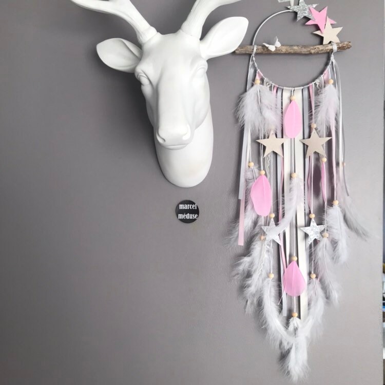 Attrape-Rêves en Bois Flotté Dans Des Tons de Gris, Rose, Beige et Blanc avec Étoiles