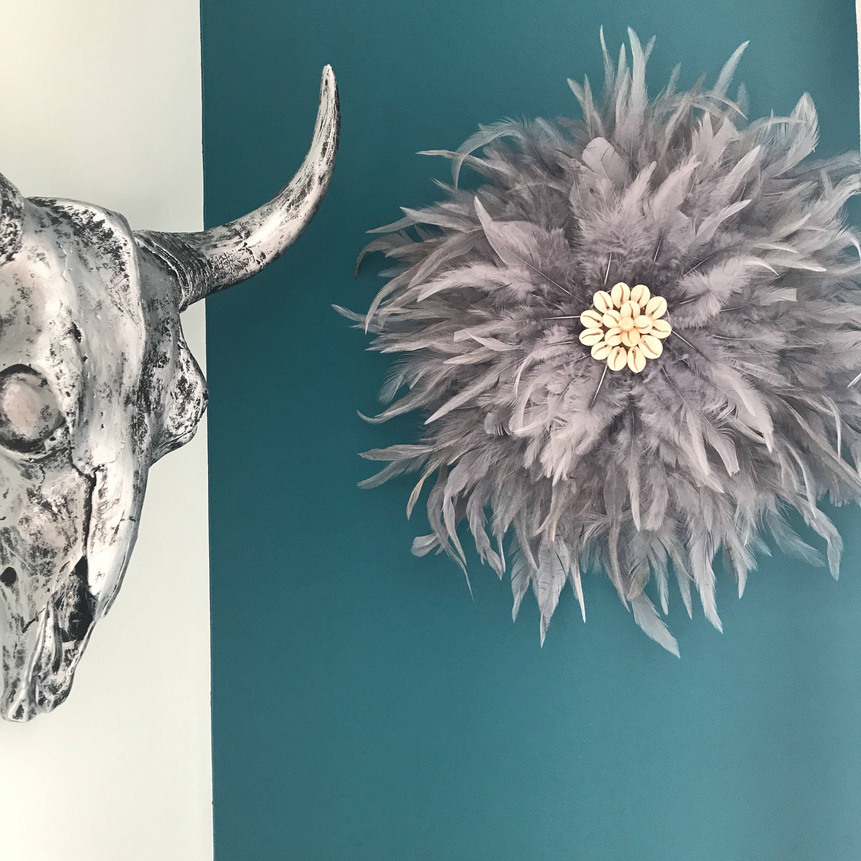 Jujuhat/Juju Hat Handmade en Plumes Naturelles 35 cm de Diamètre - Coloris Gris Argent