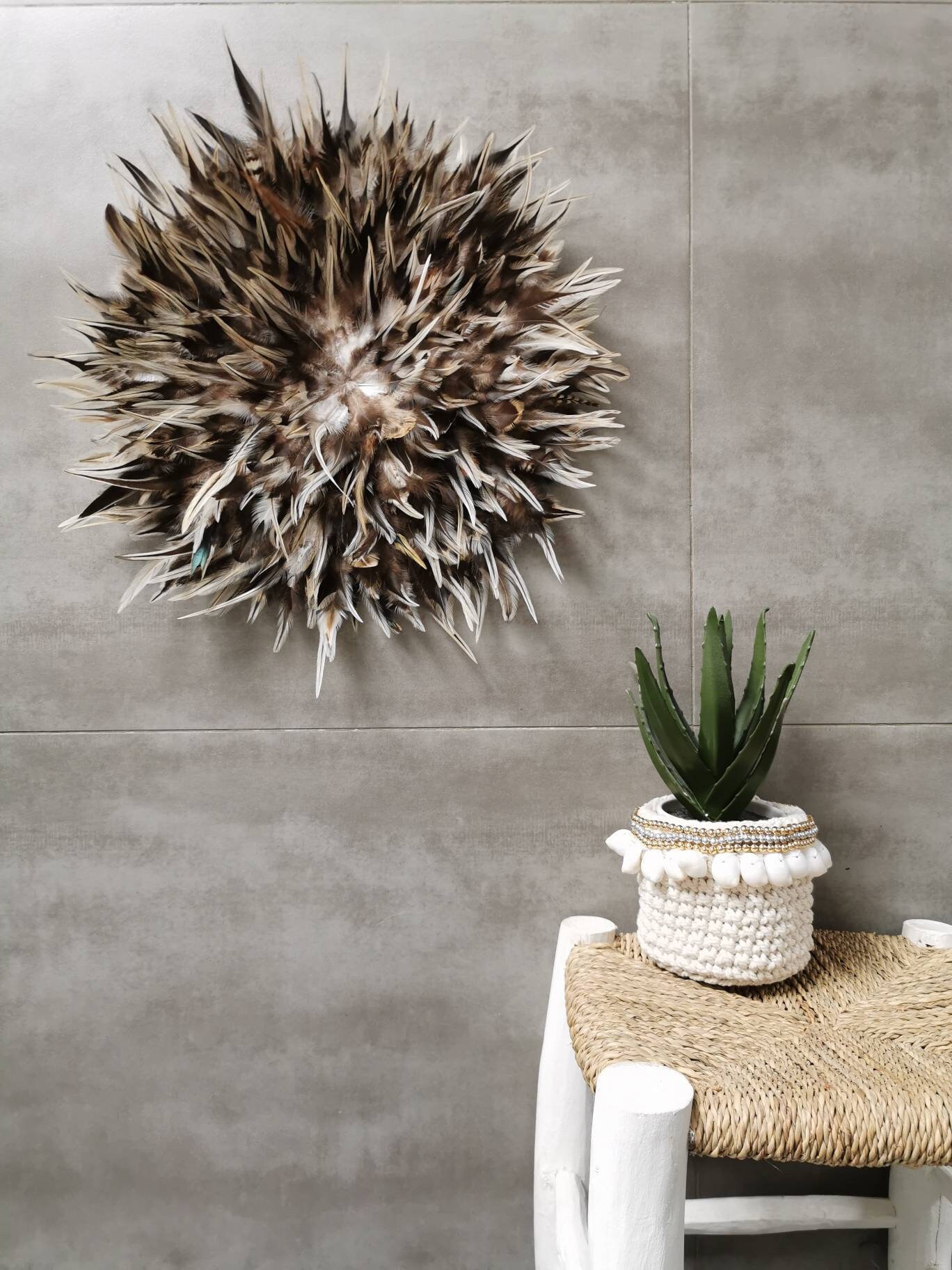 Jujuhat/Juju Hat Handmade en Plumes 45 cm de Diamètre - Coloris Marron et Fauve